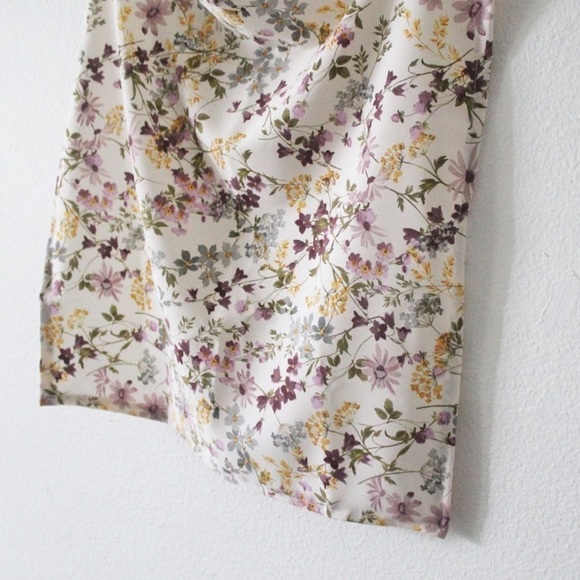 NWT Handmade Floral 18” x 18” Scarf L1042 - Picture 3 of 10